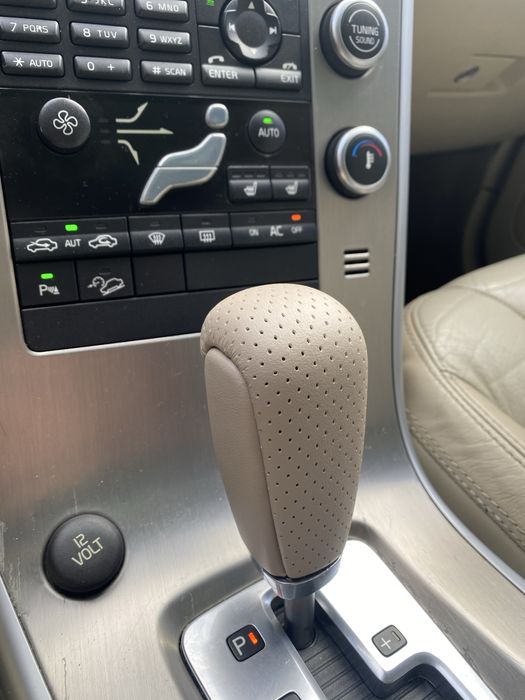 Продам Volvo XC60