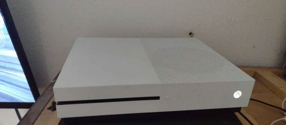 Troco Xbox One S 1TB