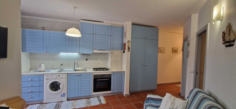 Apartamento T0+1 para férias com piscina na marginal de São Martinho