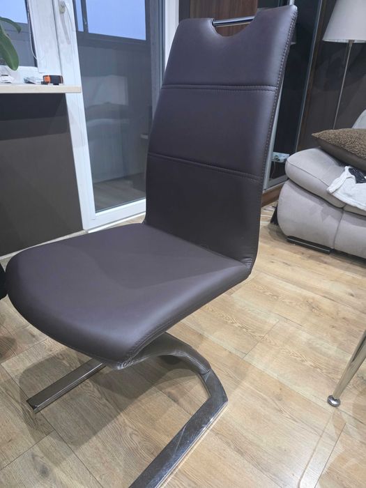 Krzesła 4 sztuki Halmar na płozach