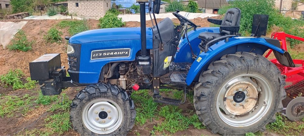 Минитрактор ДТЗ 5244HPX