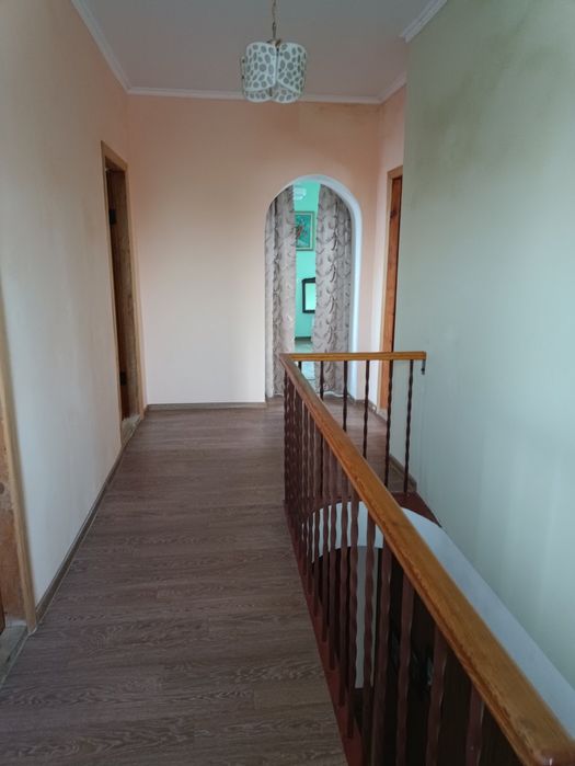 Продається 2х поверховий будинок