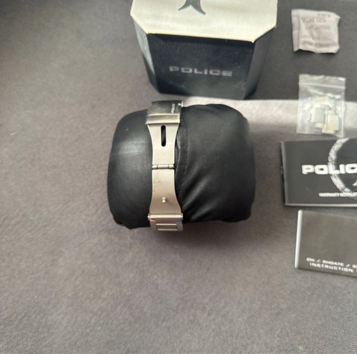 Vendo relogio police