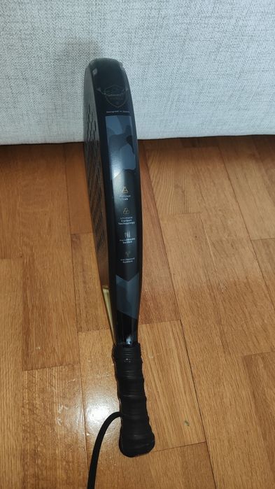 Raquete padel Kombat Black 18k