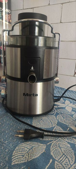 Продам соковыжималку Mirta JCM365