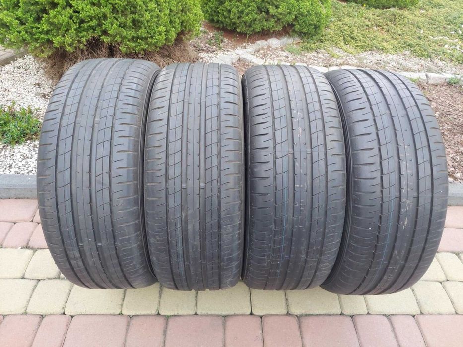 Felgi aluminiowe z NOWYMI letnimi oponami 225/50 r18