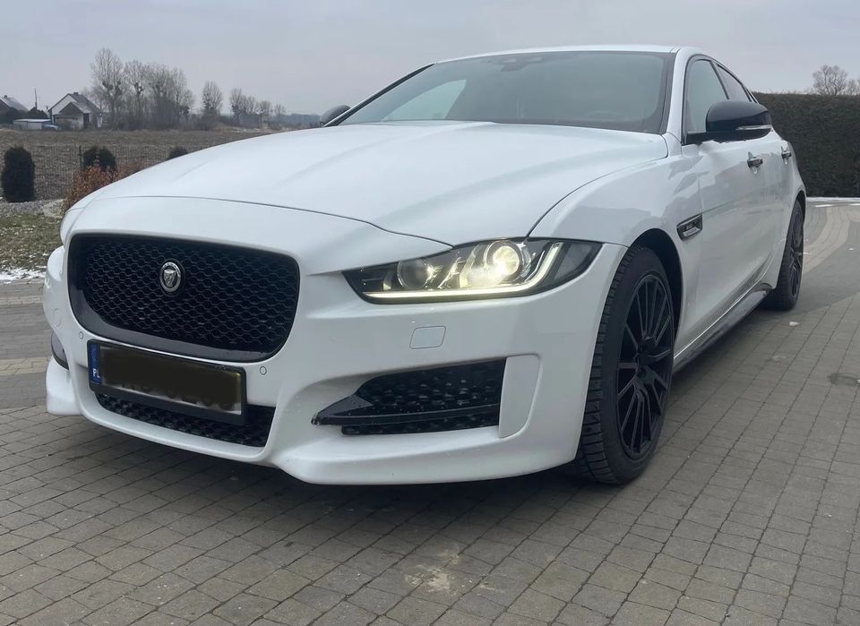 Jaguar XE Jaguar xe r-sport