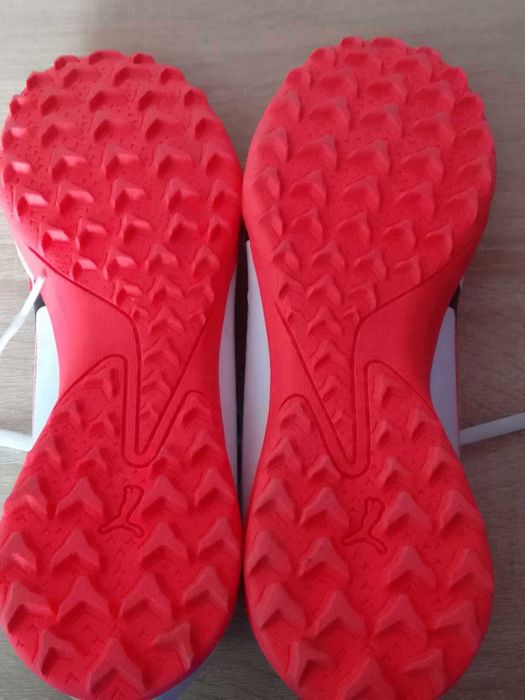 Buty pilkarskie korki