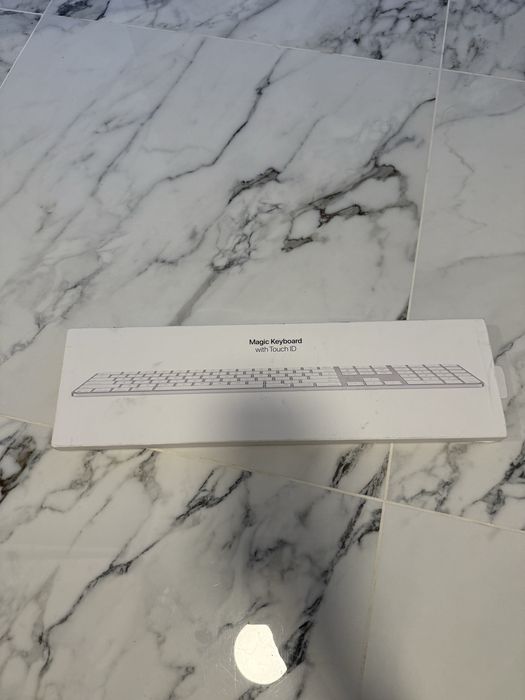 Клавіатура Magic Keyboard with Touch ID