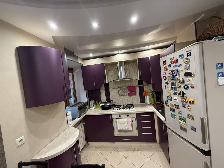 Продаю 2х к.кв. С автономным отоплением в Центре города.