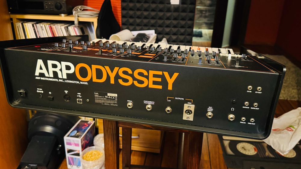KORG ARP Odyssey + Sequencer KORG SQ-1 – stan fabryczny, nieużywany | Analogowy syntezator duofoniczny