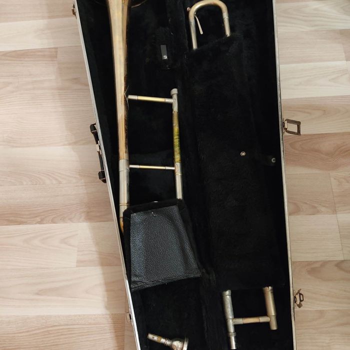 Продам тромбон B&S