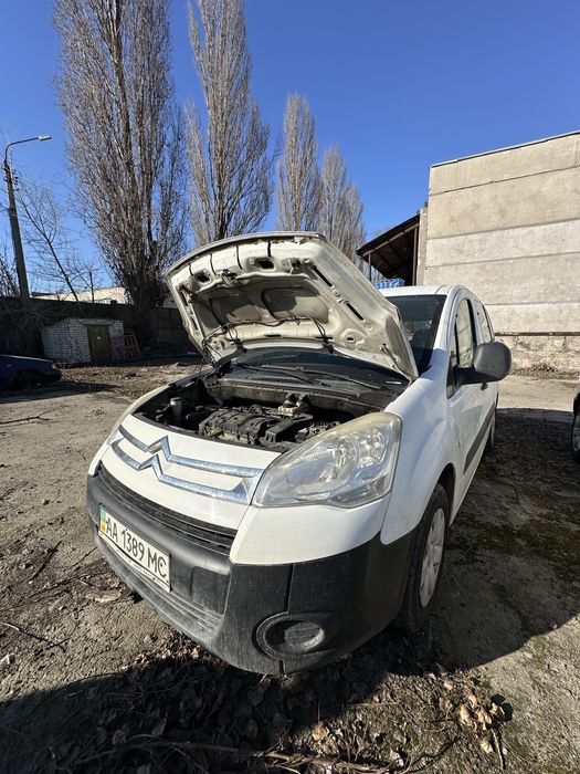Легковий універсал Citroen Berlingo, 2011 року