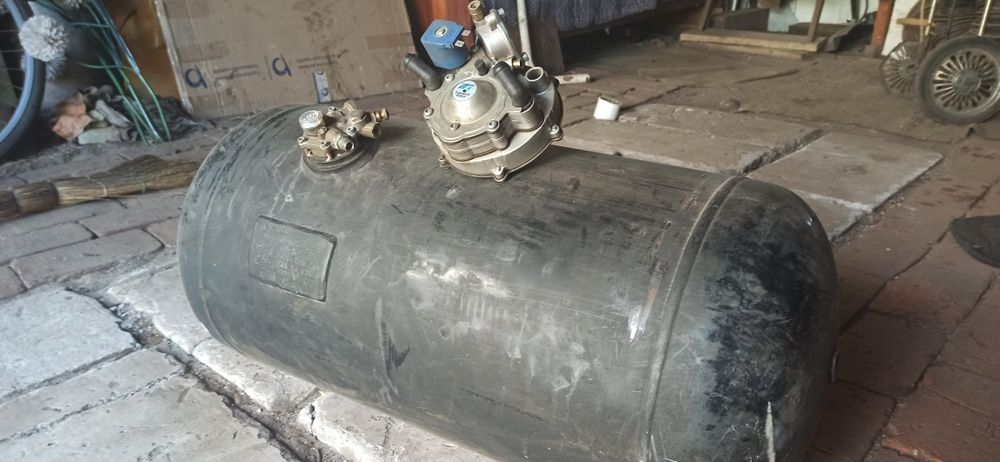 Газовий балон пропан.