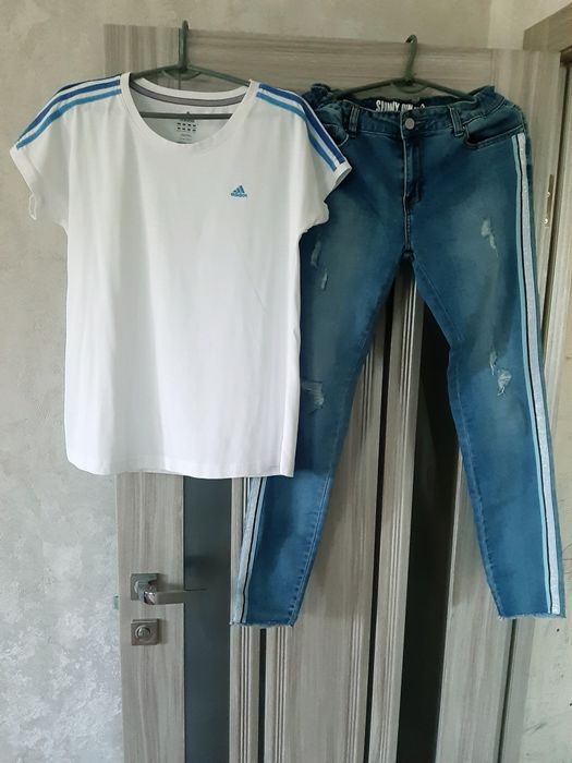 Костюмы женские разные б/у рM,L,XL
