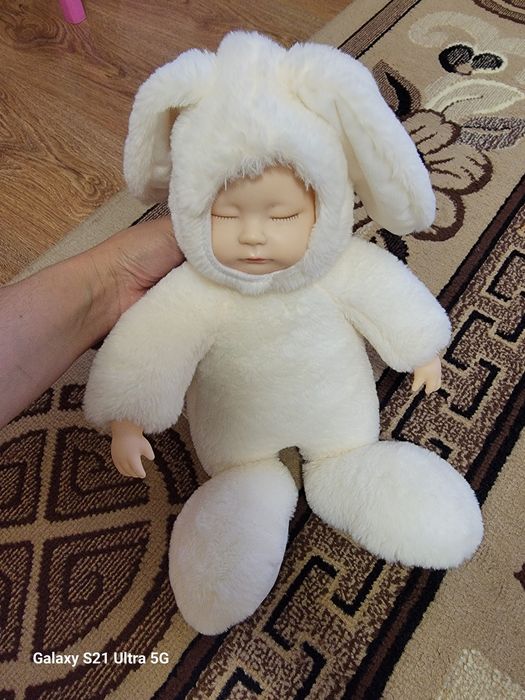 Лялька зайчик музична