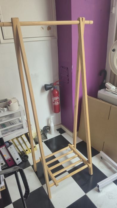 Cavalete em boas condições