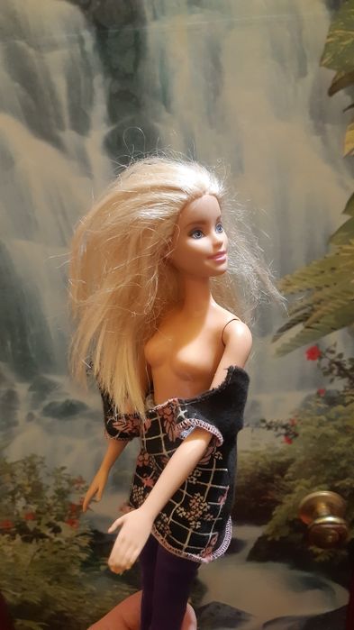 Mattel Кен Барби Индонезия