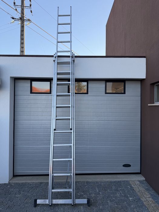 Escada extensivel 3 lanços