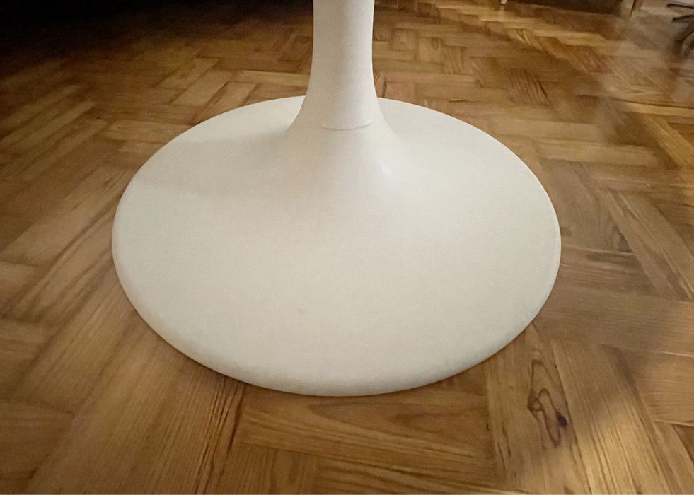 Mesa Redonda Docksta | Docksta Round Table