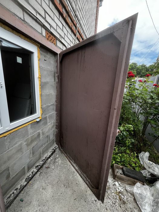 Продам ворота в идеальном состояниие