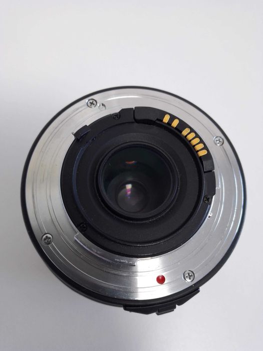 Lente Sigma DL Zoom 35-80mm 1:4-5.6