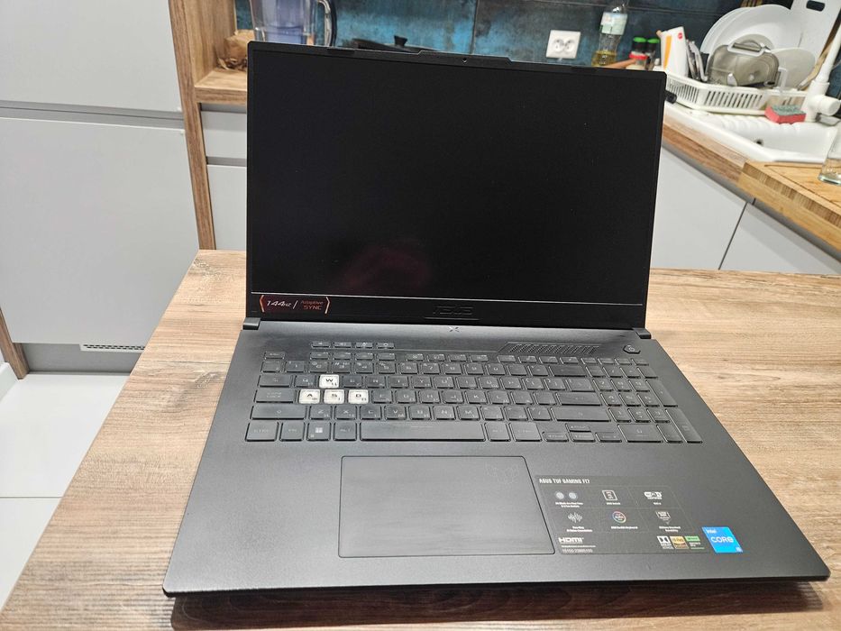 ASUS TUF Gaming F17 RTX 3050 / i5-12500H / 16GB / 512GB SSD