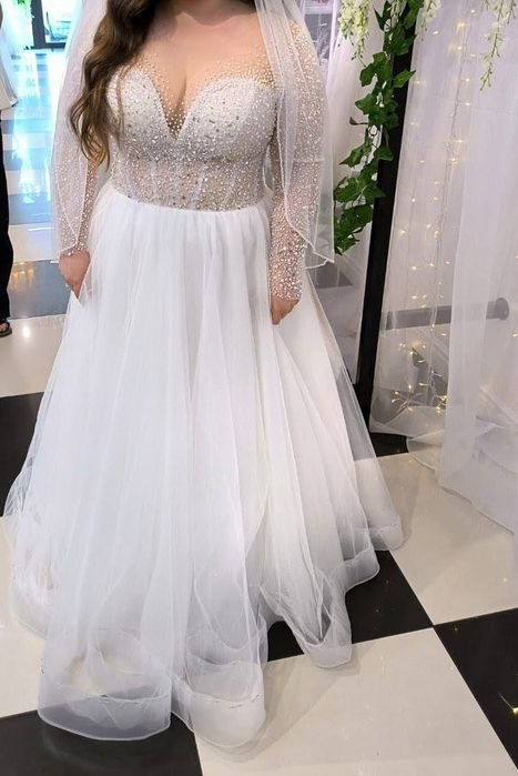 Suknia ślubna, gorset, r.40,42,44,46,błyszcząca z kryształkami, lit. A