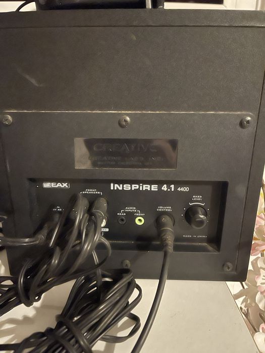 Notbook acer + caixa de som inspire 4.1 4400