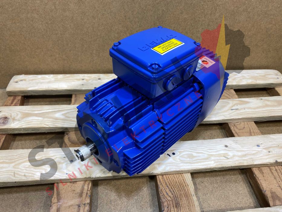 silnik elektryczny dwubiegowy 0,13/0,5kW 630/2710obr. HAMULEC