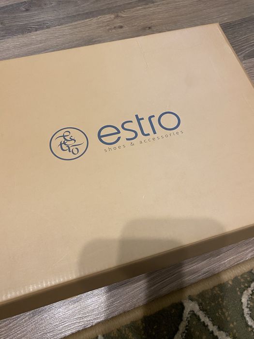 Черевики estro