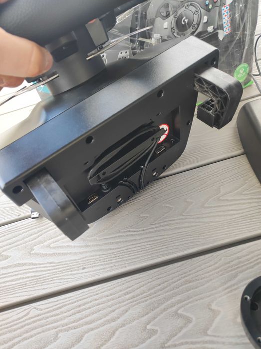 Kierownica Logitech g920(force feedbeck,Xbox,g29)