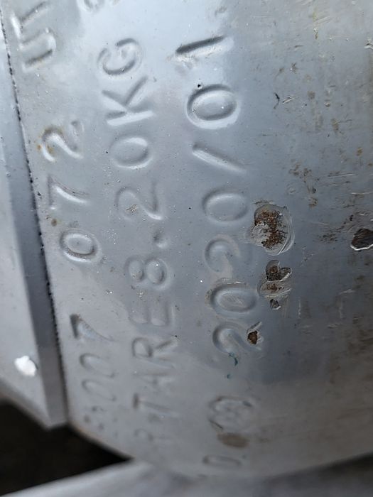 Butla dwutlenku węgla (C02) z reduktorem.