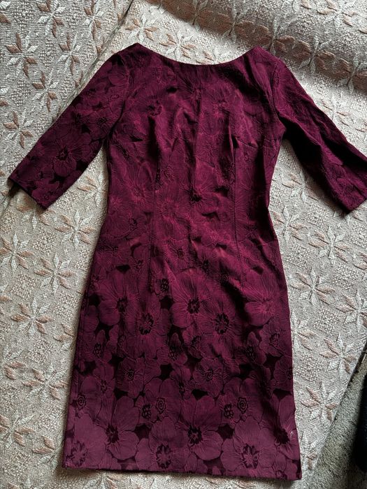 Сукні жіночі нарядні і повсякденні, див фото