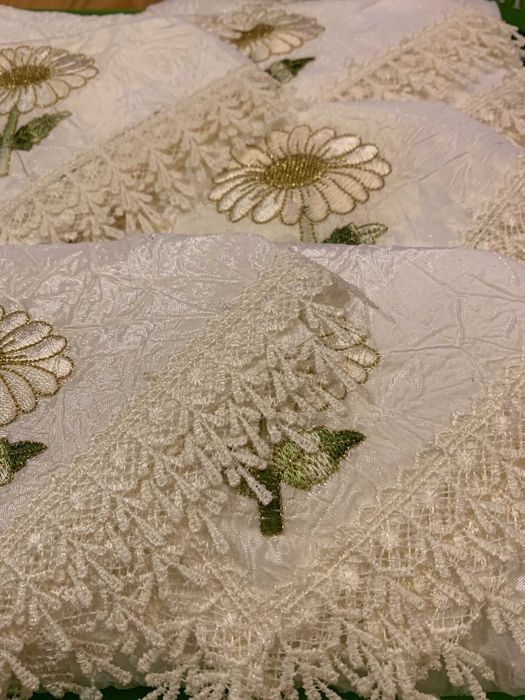 Подарочный комплект Набор NETA TEKSTIL  скатерть  и салфетки жатка.