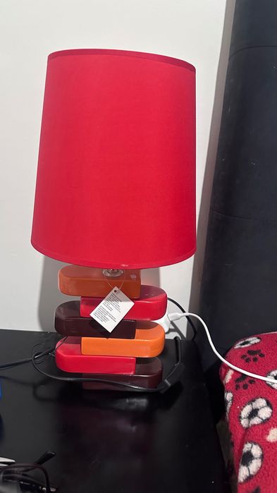 Abajur vermelho 2 iguais e novos