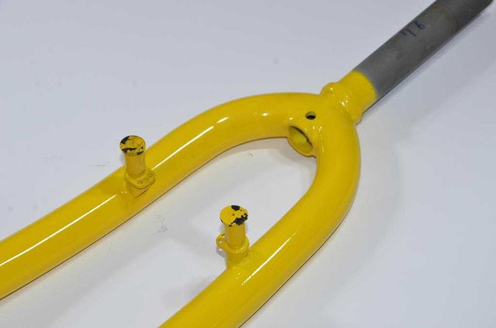 Widelec rowerowy mtb 1" 25,4 koło 24" stalowy solidny żółty piwot