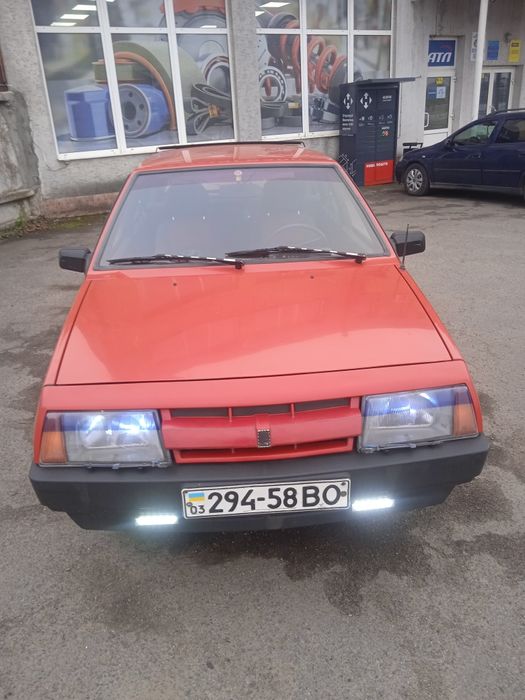 Продам автомобіль . 1997 року 1.3 бензин Один власник.