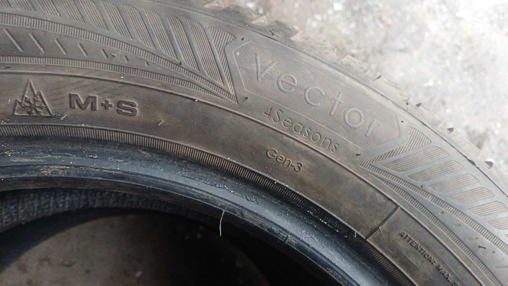 Goodyear Vector 4Seasons Gen-3 205/55 R16 91V 2023r