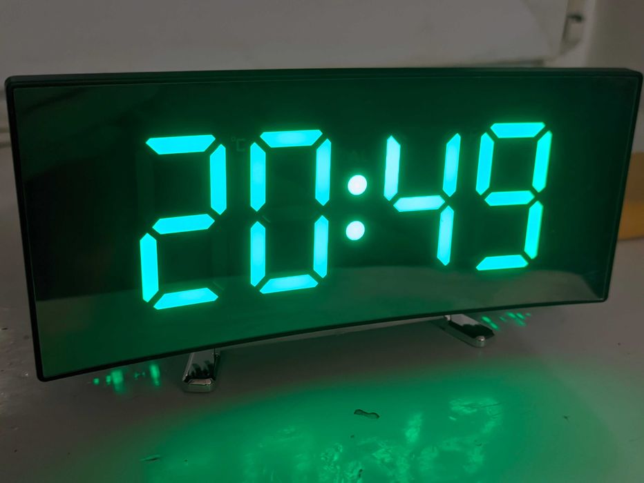 Годинник електронний настільний з LED підсвічуванням, термометром
