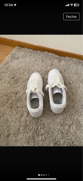 Tenis brancos em bom estado