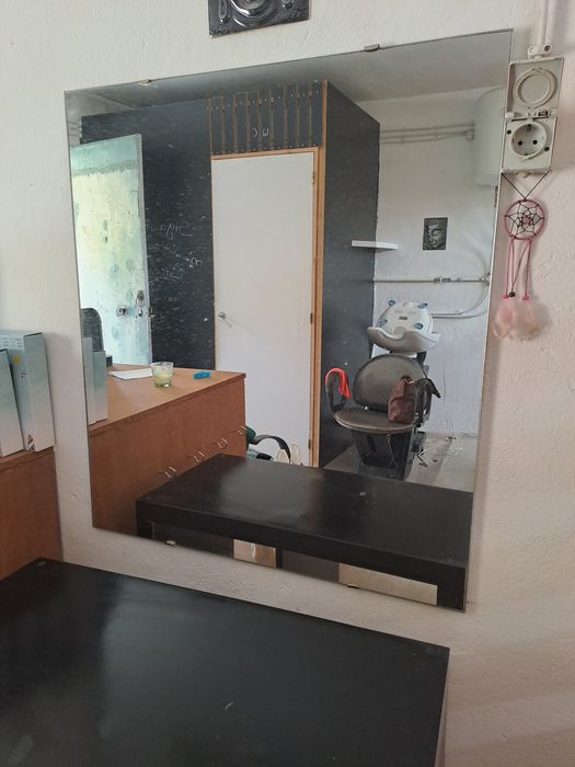 Movel mais espelho e pisa pes