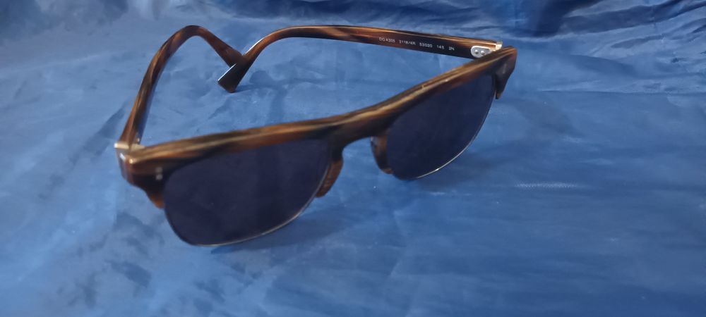 Dolce & Gabbana DG4305