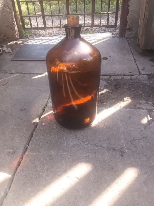 Продам бутыль красивый.