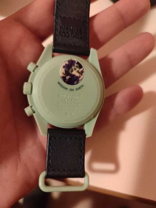 Omega x Swatch Bioceramic Earth - SO33G100 Durable Plant-Based