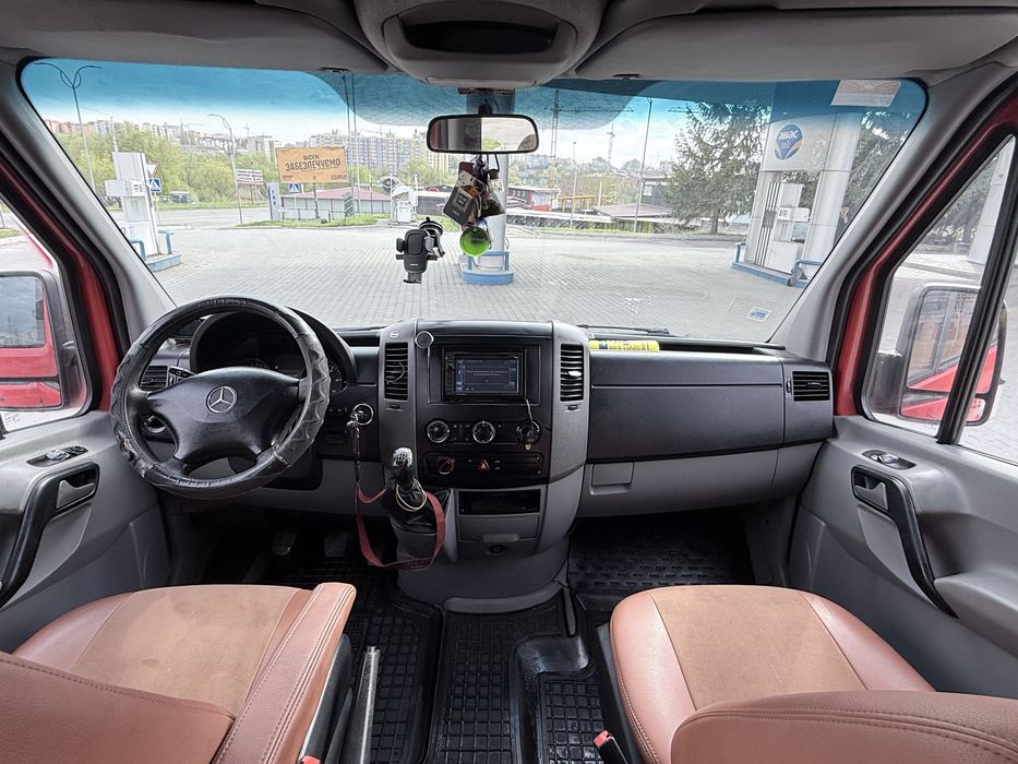 Mercedes-Benz Sprinter