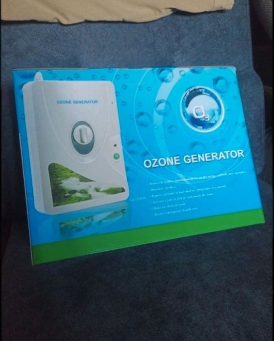 Ozonator powietrza i wody *na prezent* oczyszcza zabija bakterie ozon