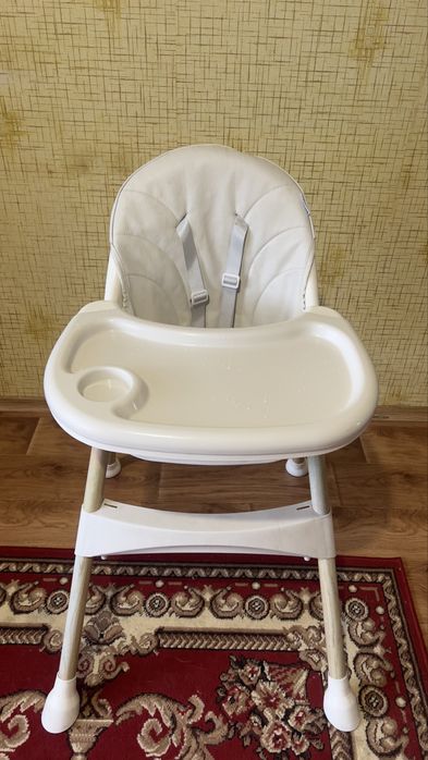Стільчик для годування