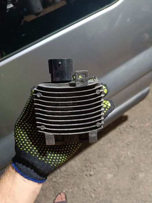 Блок вентиляторів Freelander2  Вентилятор фрілендер 2 . 2.2 ЕБУ L359