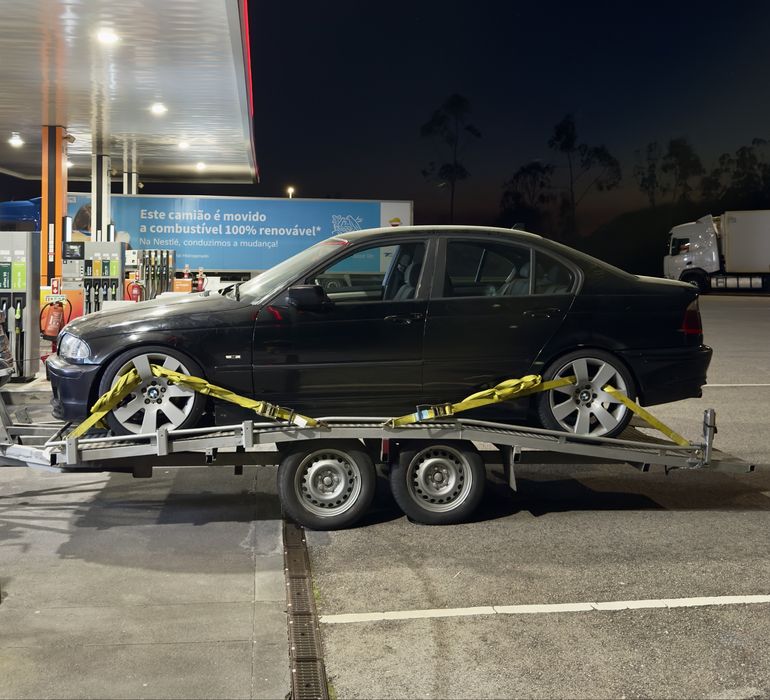 Servicos Transportes de carros tratores porta carros reboques atrelado atrelados